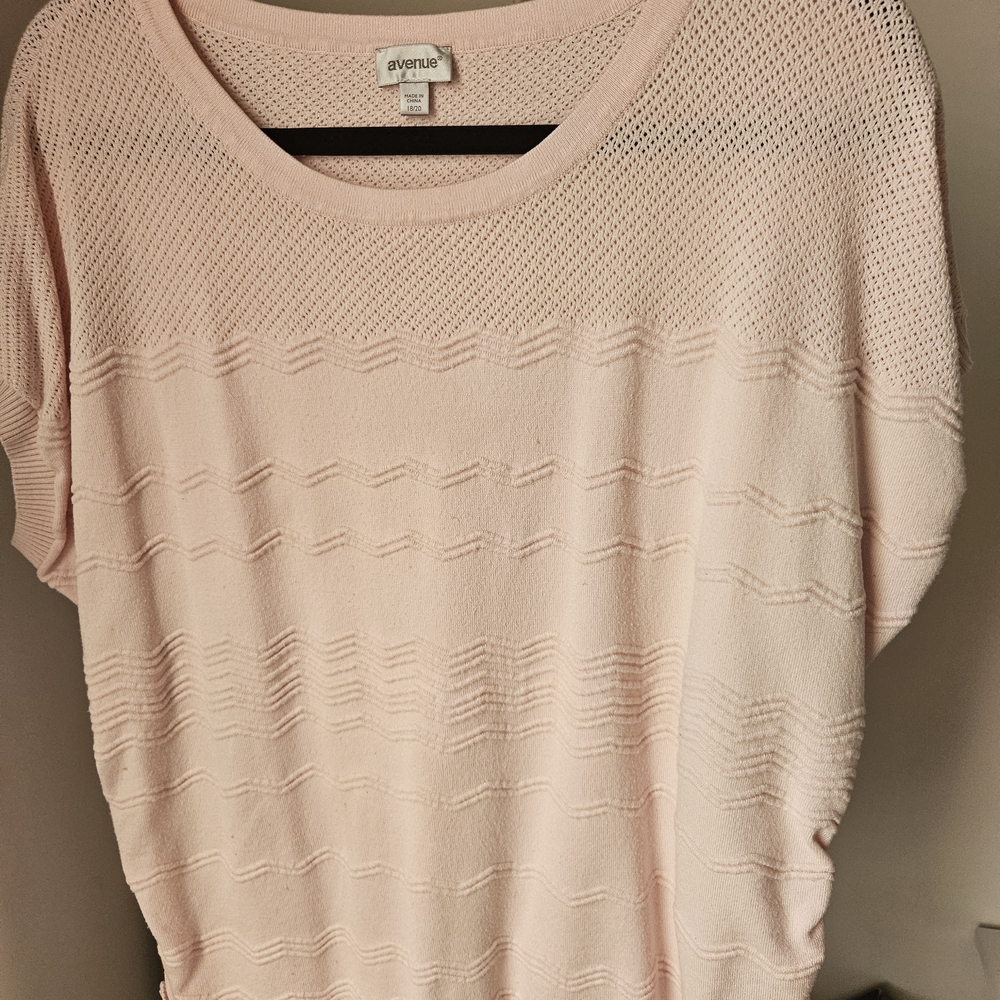 Avenue‎ Soft Pink Knit Top